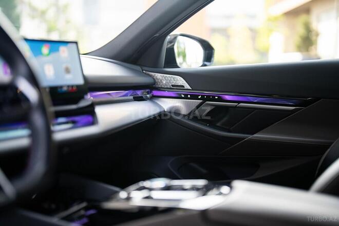 BMW i5-11