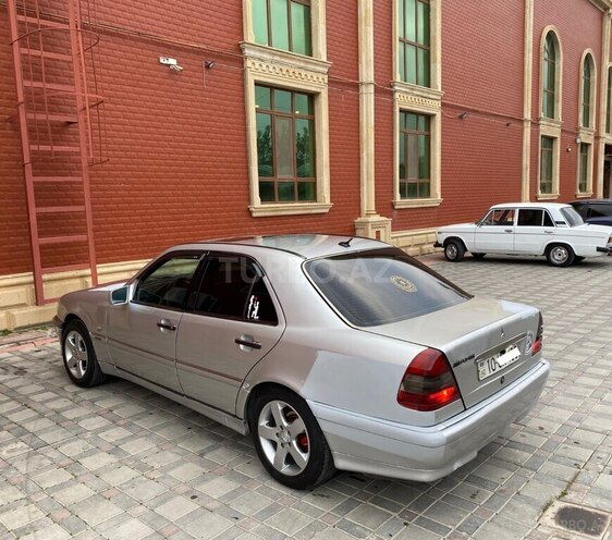 Mercedes C 220 1997, 318,216 km - 2.2 л - Şirvan