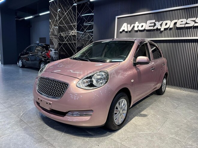 Nissan March-17