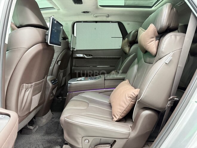 Hyundai Palisade-13