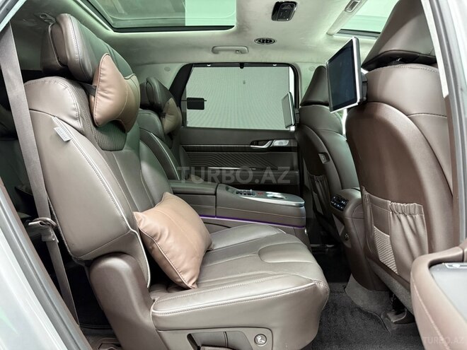 Hyundai Palisade-12