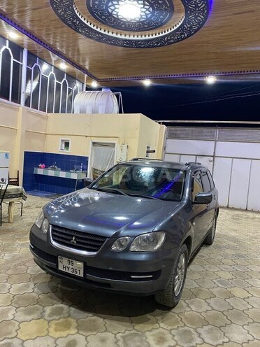 Mitsubishi Airtrek-2