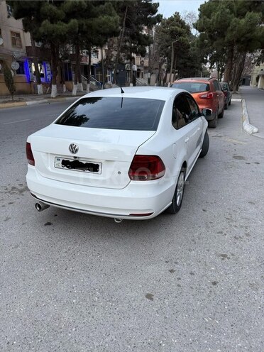Volkswagen Polo 2013, 283,000 km - 1.6 l - Bakı