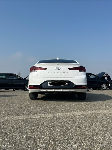 Hyundai Elantra 2020, 129,552 km - 2.0 l - Bakı