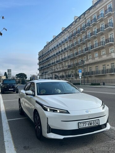 Changan Qiyuan A05 2025, 63,000 km - 1.5 л - Bakı