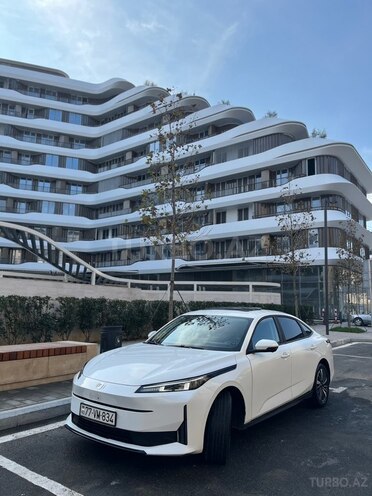 Changan Qiyuan A05 2025, 63,000 km - 1.5 л - Bakı