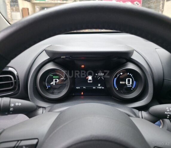 Toyota Yaris Cross 2024, 17,500 km - 1.5 l - Bakı