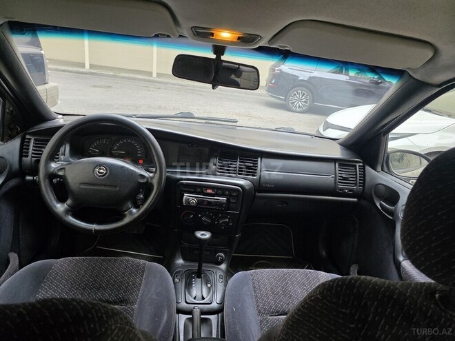Opel Vectra-5
