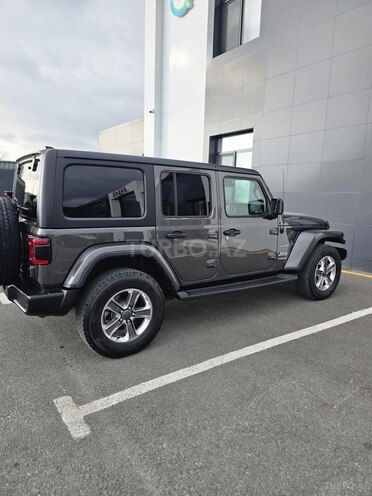 Jeep Wrangler-6
