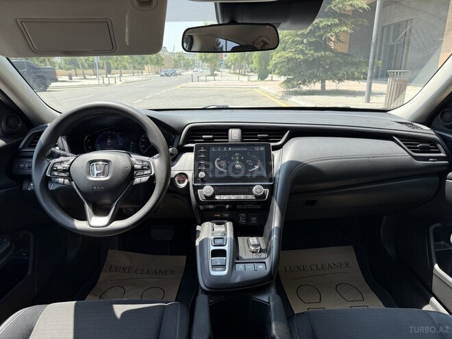 Honda Insight-8
