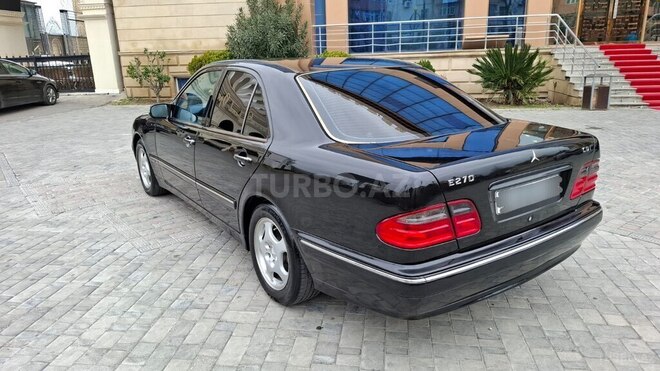 Mercedes E 270 2000, 450,000 km - 2.7 l - Bakı