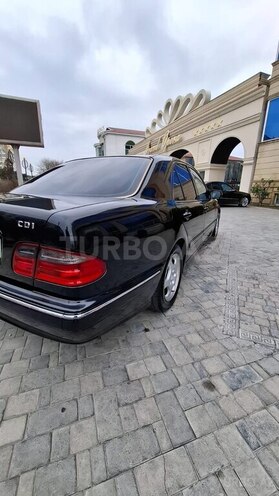 Mercedes E 270 2000, 450,000 km - 2.7 l - Bakı
