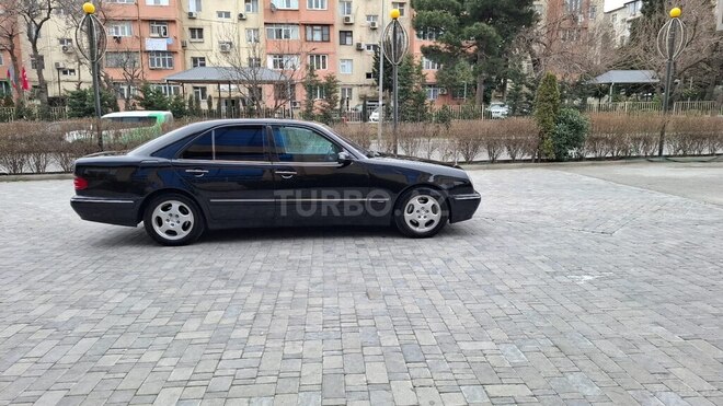 Mercedes E 270 2000, 450,000 km - 2.7 l - Bakı