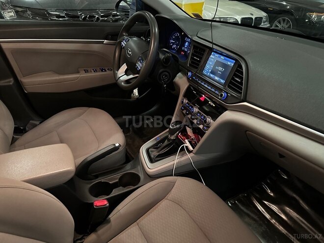 Hyundai Elantra 2020, 165,000 km - 2.0 l - Bakı