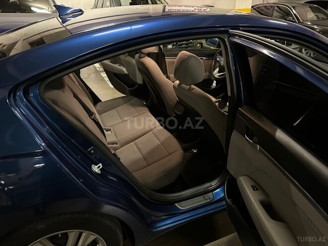 Hyundai Elantra 2020, 165,000 km - 2.0 l - Bakı