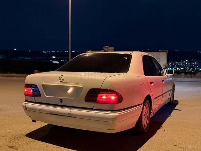 Mercedes E 300 1996, 258,000 km - 3.0 l - Bakı