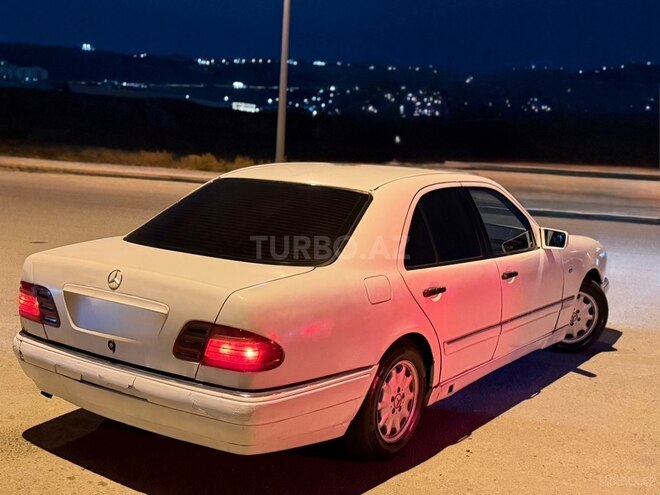Mercedes E 300 1996, 258,000 km - 3.0 l - Bakı