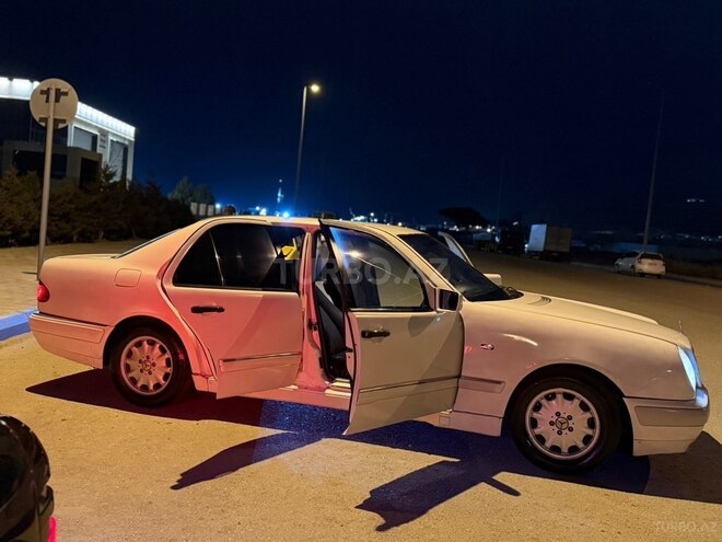 Mercedes E 300 1996, 258,000 km - 3.0 l - Bakı