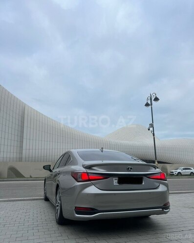 Lexus ES 300h 2020, 90,000 km - 2.5 л - Bakı