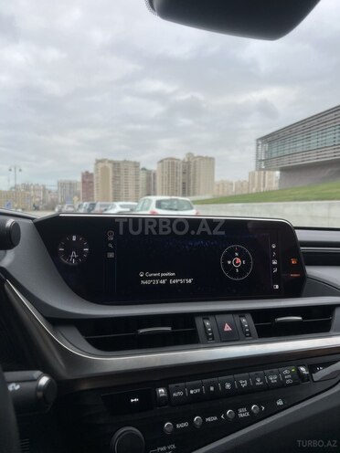 Lexus ES 300h 2020, 90,000 km - 2.5 л - Bakı