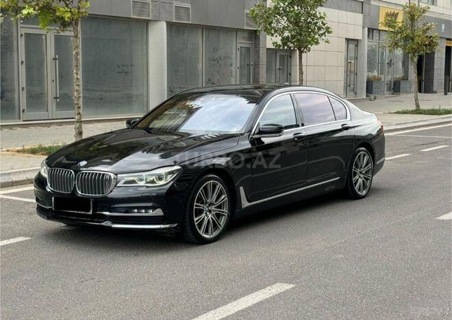 BMW 750 2016, 165,000 km - 4.4 l - Bakı