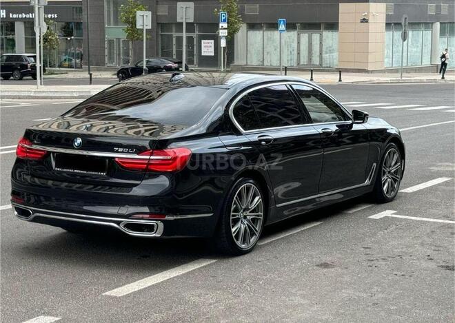 BMW 750 2016, 165,000 km - 4.4 l - Bakı