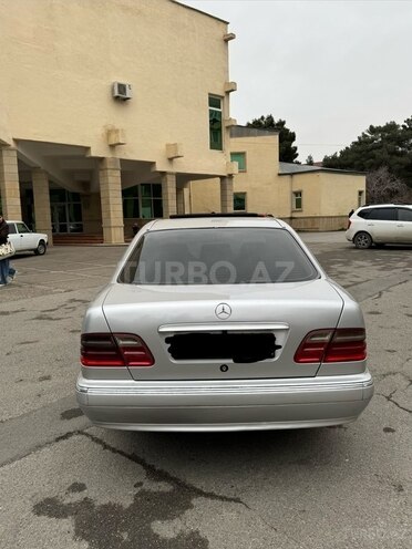 Mercedes E 270 1999, 389,000 km - 2.7 l - Sumqayıt