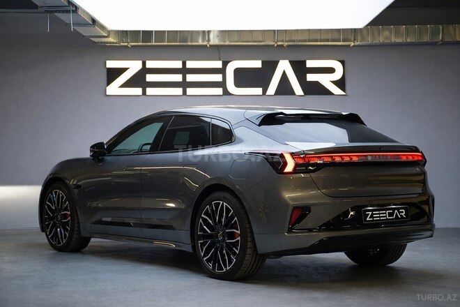 ZEEKR 001-6