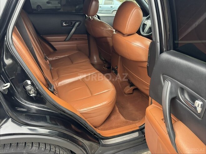 Infiniti FX35-3