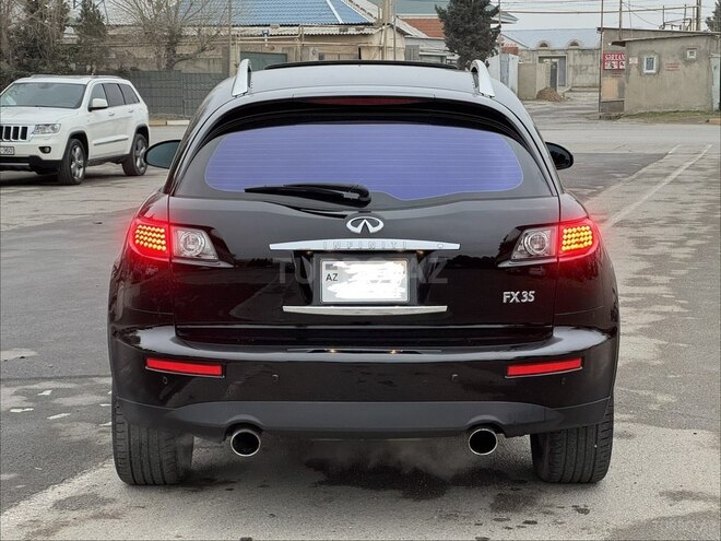 Infiniti FX35-10
