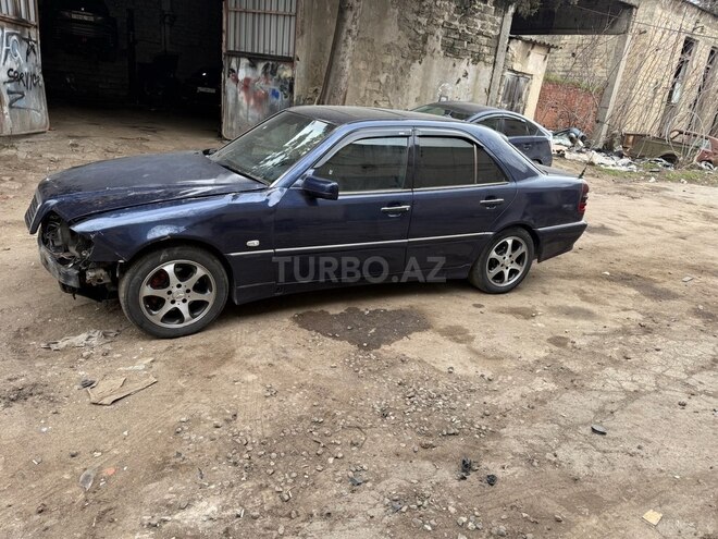 Mercedes C 240 1997, 240,000 km - 2.4 l - Bakı