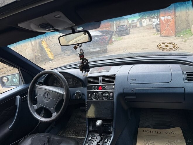 Mercedes C 240 1997, 240,000 km - 2.4 l - Bakı