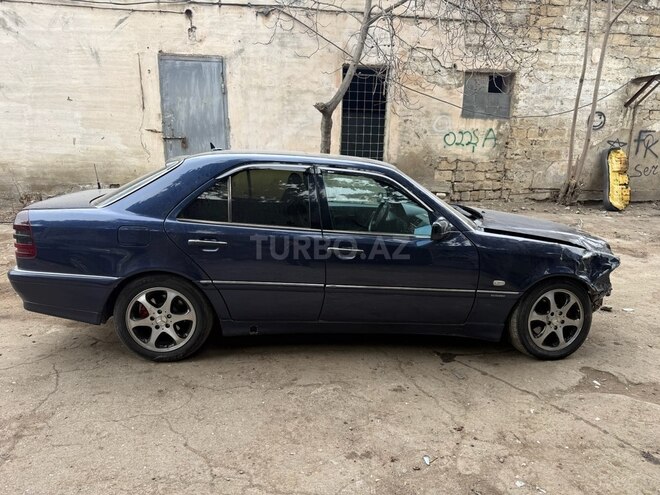 Mercedes C 240 1997, 240,000 km - 2.4 l - Bakı