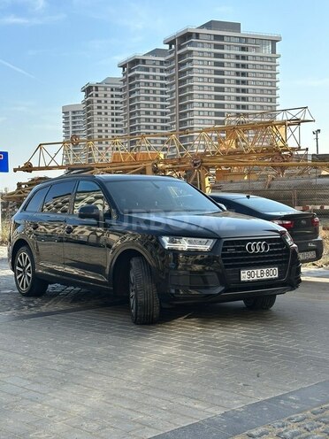 Audi Q7-2