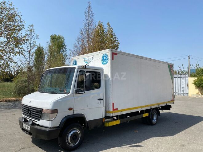 Mercedes Vario-2
