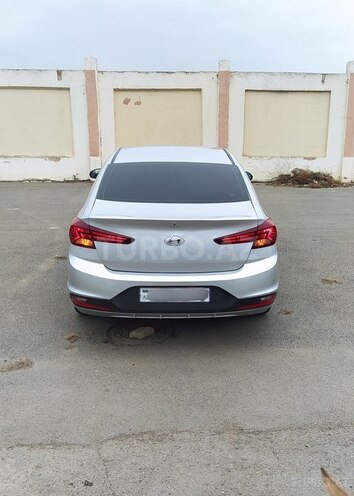 Hyundai Elantra 2019, 54,213 km - 2.0 l - Sumqayıt