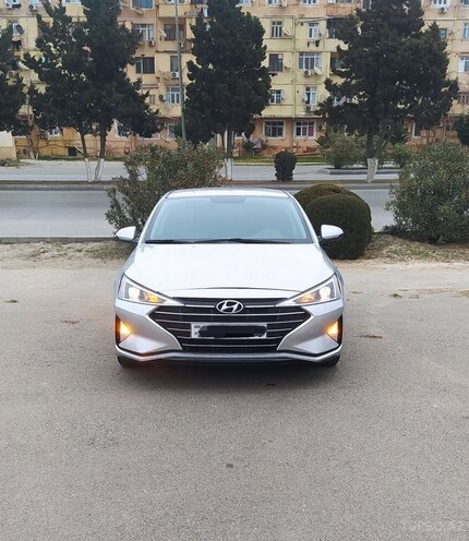 Hyundai Elantra 2019, 54,213 km - 2.0 l - Sumqayıt