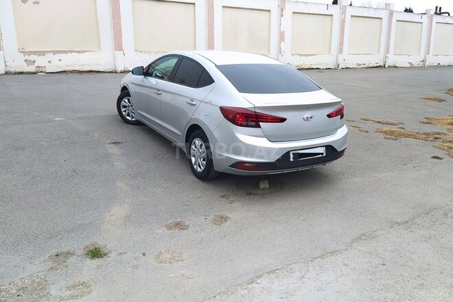 Hyundai Elantra 2019, 54,213 km - 2.0 l - Sumqayıt