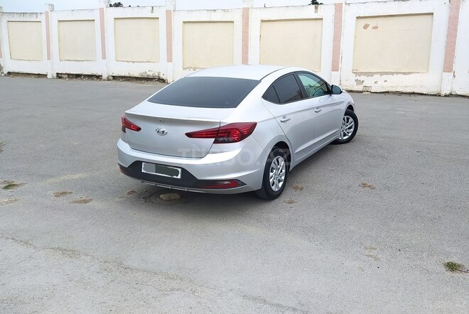 Hyundai Elantra 2019, 54,213 km - 2.0 l - Sumqayıt