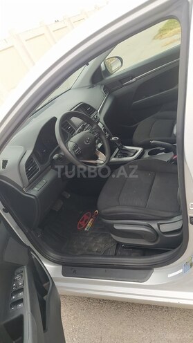 Hyundai Elantra 2019, 54,213 km - 2.0 l - Sumqayıt