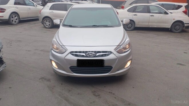 Hyundai Accent 2011, 227,200 km - 1.6 л - Bakı
