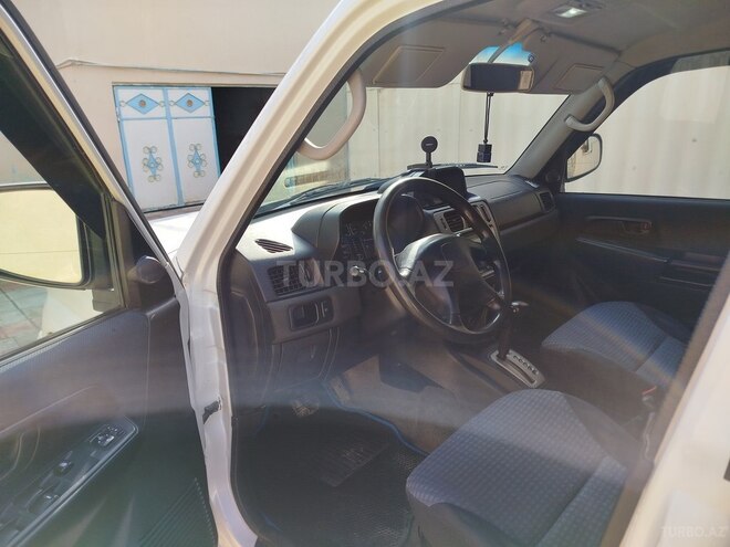 Mitsubishi Pajero io 2000, 300,000 km - 2.0 l - Neftçala