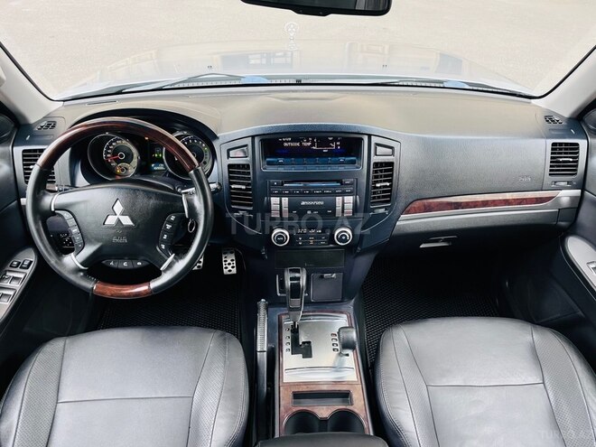 Mitsubishi Pajero 2012, 102,000 km - 3.5 л - Bakı