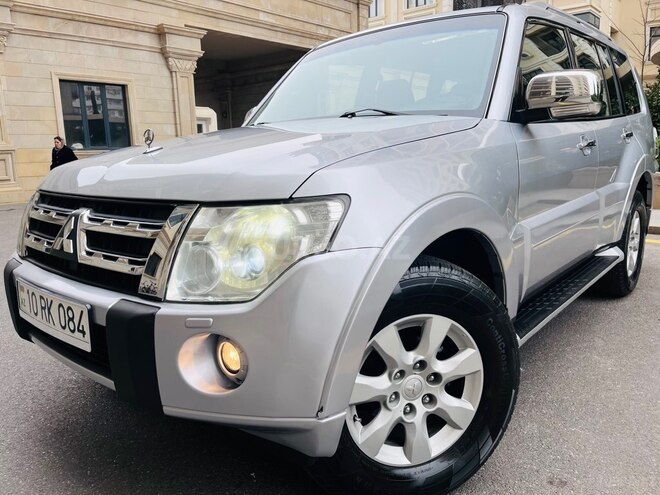 Mitsubishi Pajero 2012, 102,000 km - 3.5 л - Bakı