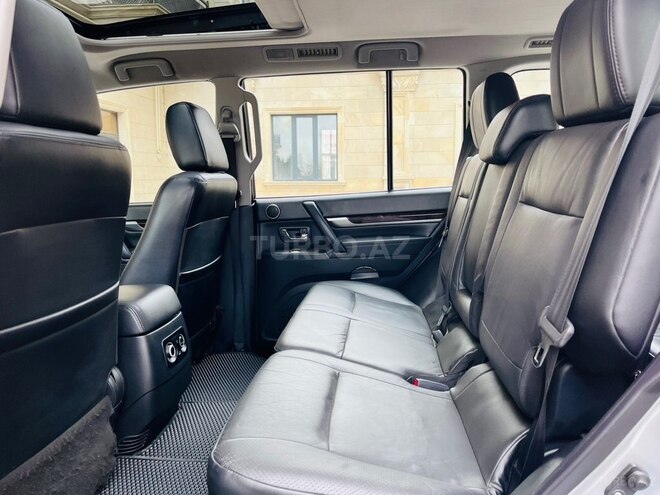 Mitsubishi Pajero 2012, 102,000 km - 3.5 л - Bakı