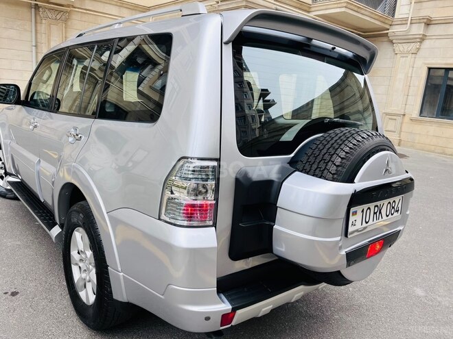 Mitsubishi Pajero 2012, 102,000 km - 3.5 л - Bakı