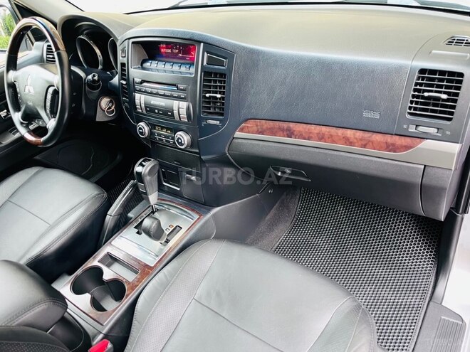 Mitsubishi Pajero 2012, 102,000 km - 3.5 л - Bakı
