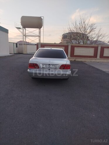 Mercedes E 240 1999, 281,963 km - 2.4 л - Gəncə