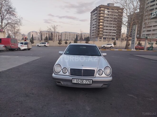 Mercedes E 240 1999, 281,963 km - 2.4 л - Gəncə
