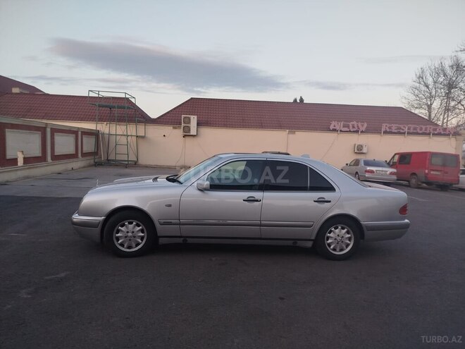 Mercedes E 240 1999, 281,963 km - 2.4 л - Gəncə